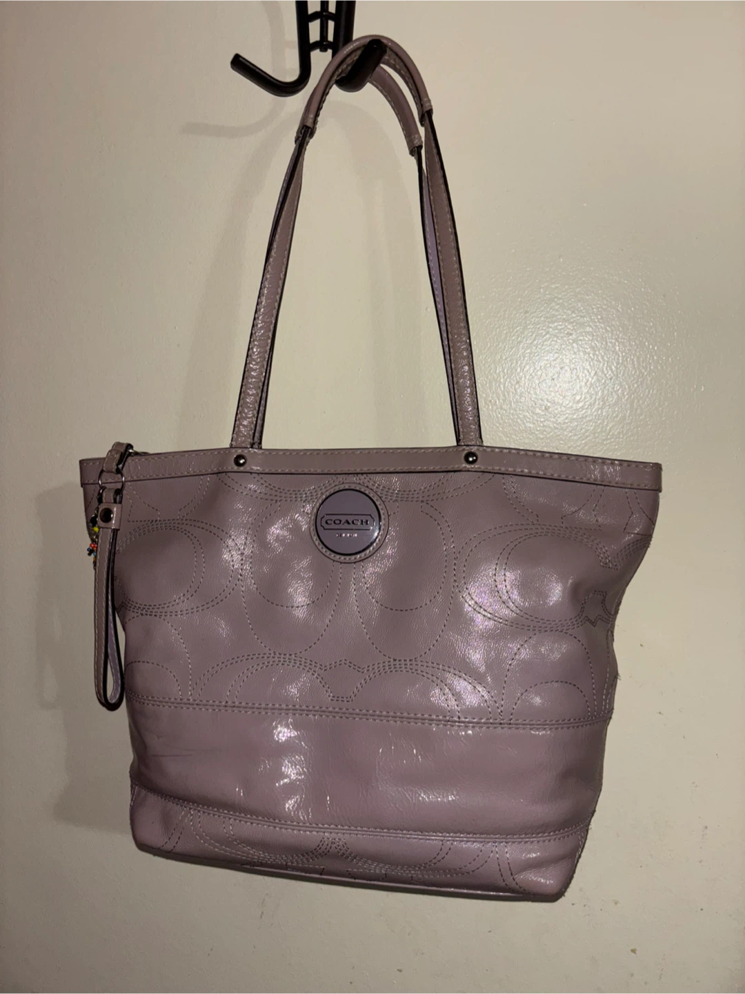 Coach Lavender Patent Leather Tote Bag - photo 3