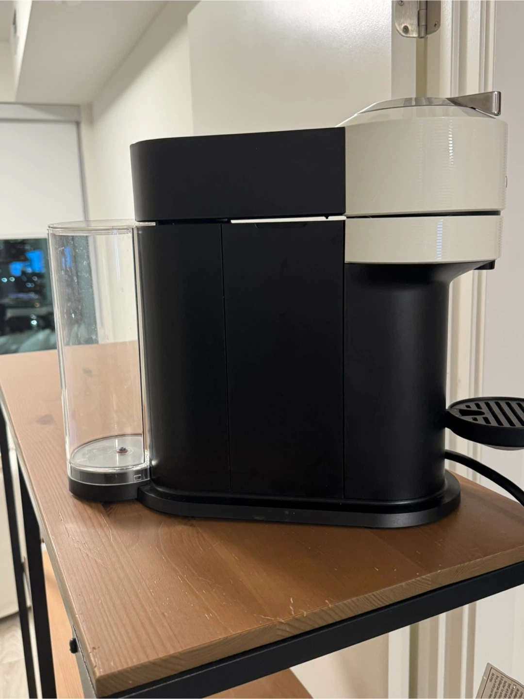 Nespresso VertuoPlus Coffee and Espresso Machine by De'Longhi - photo 2