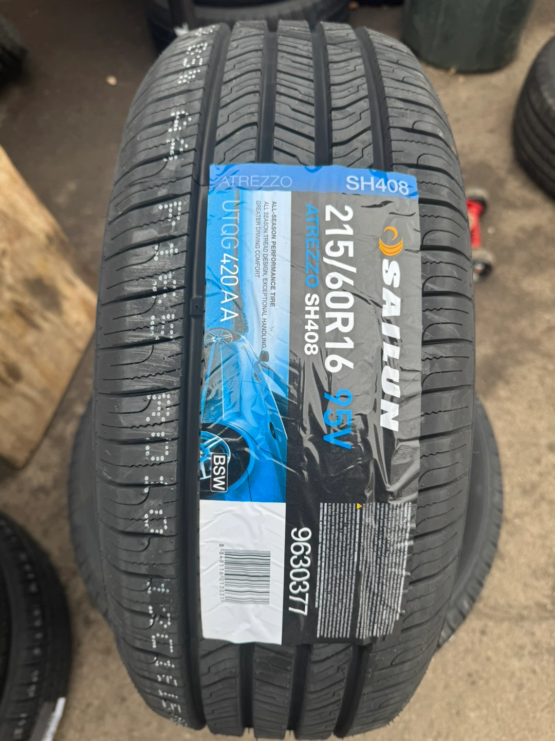 Sailun Atrezzo SH408 All-Season Performance Tires - 215/60R16