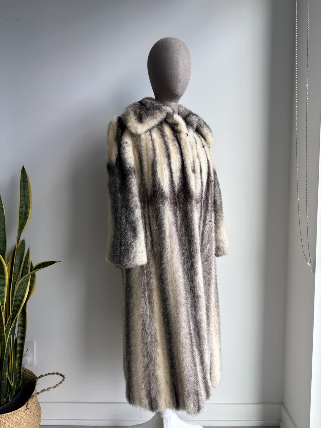 Arctic Marble Mink Fur Coat - photo 3
