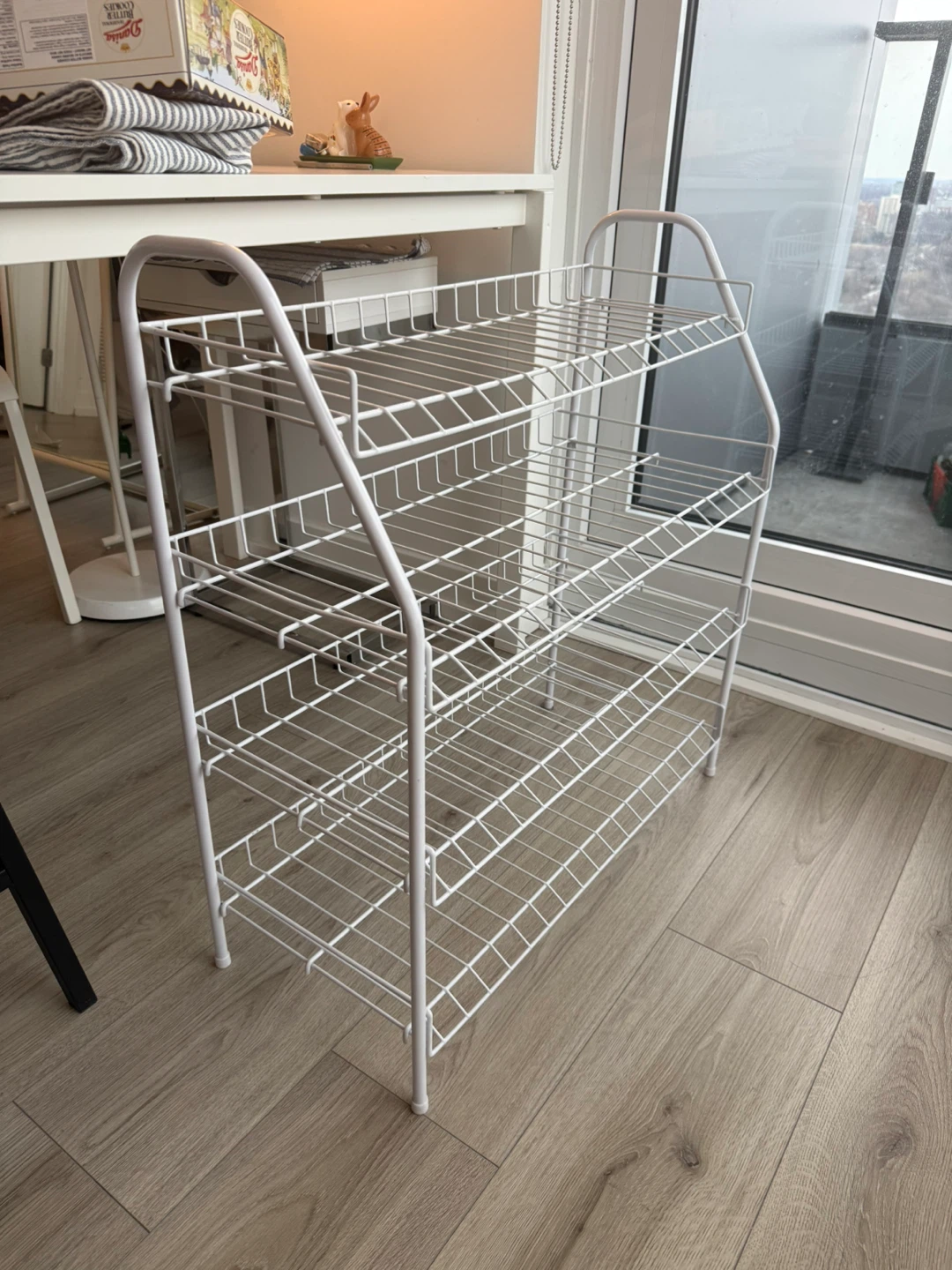 White Metal 4-Tier Wire Shelf Rack