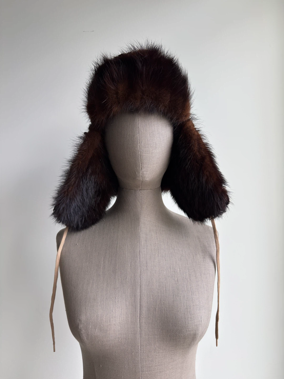 Persian Lamb Fur Hat with Mink Fur Trim - photo 5