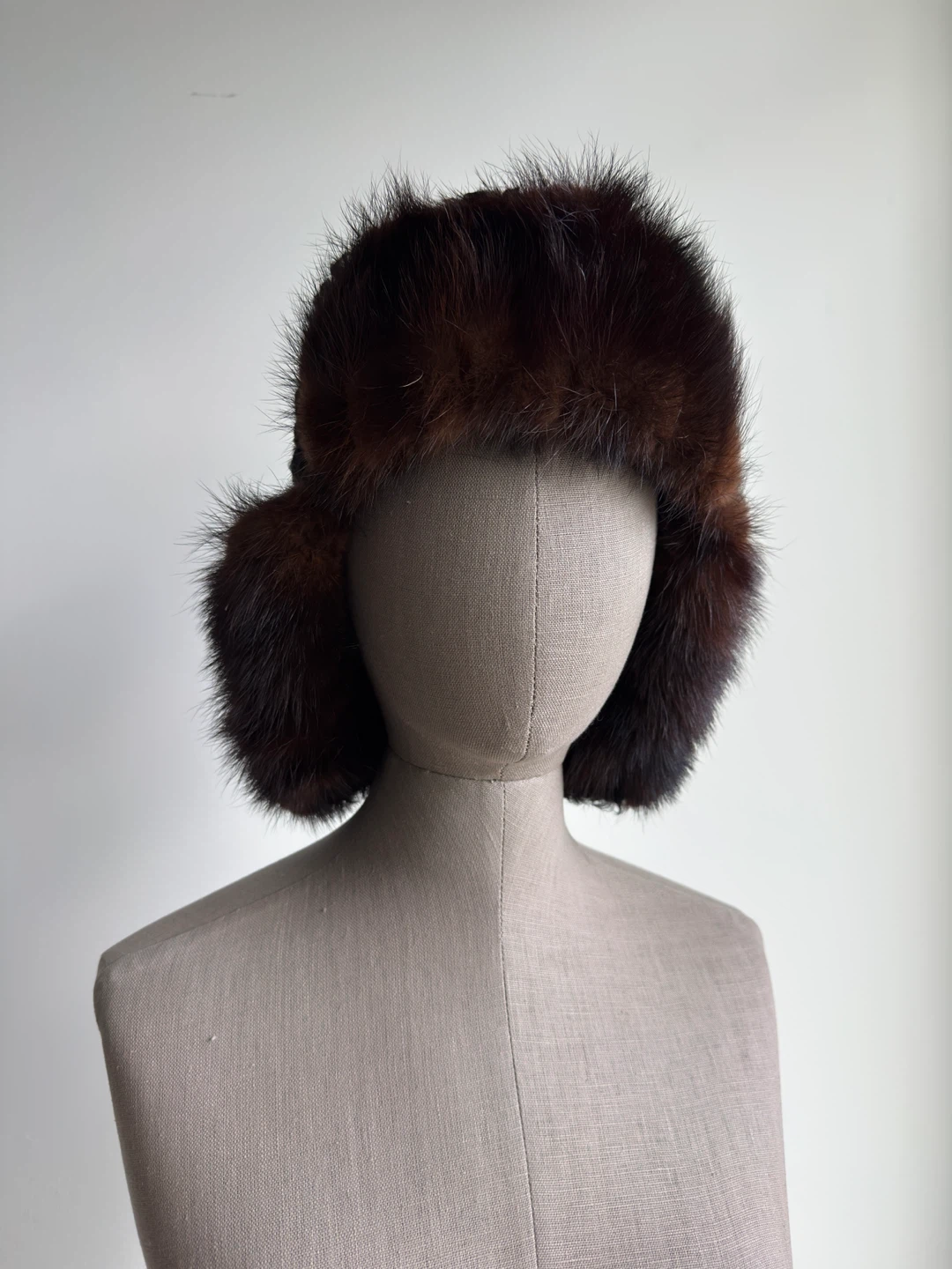 Persian Lamb Fur Hat with Mink Fur Trim - photo 2