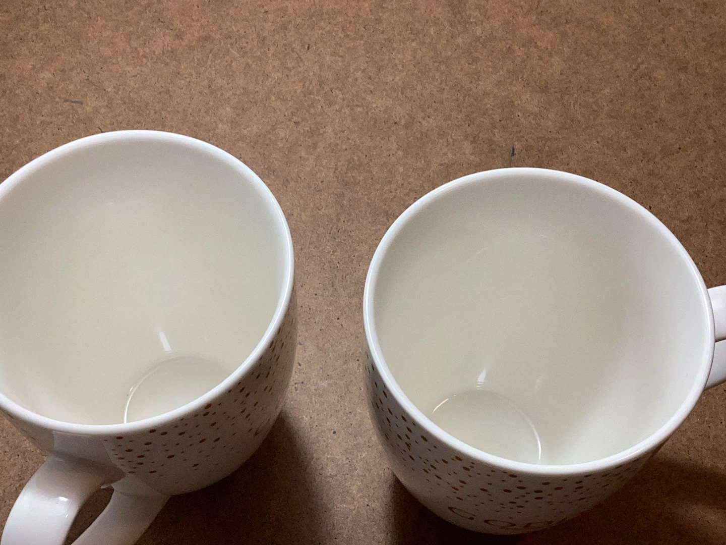 Godiva Mugs Set - White with Gold Dots - photo 3