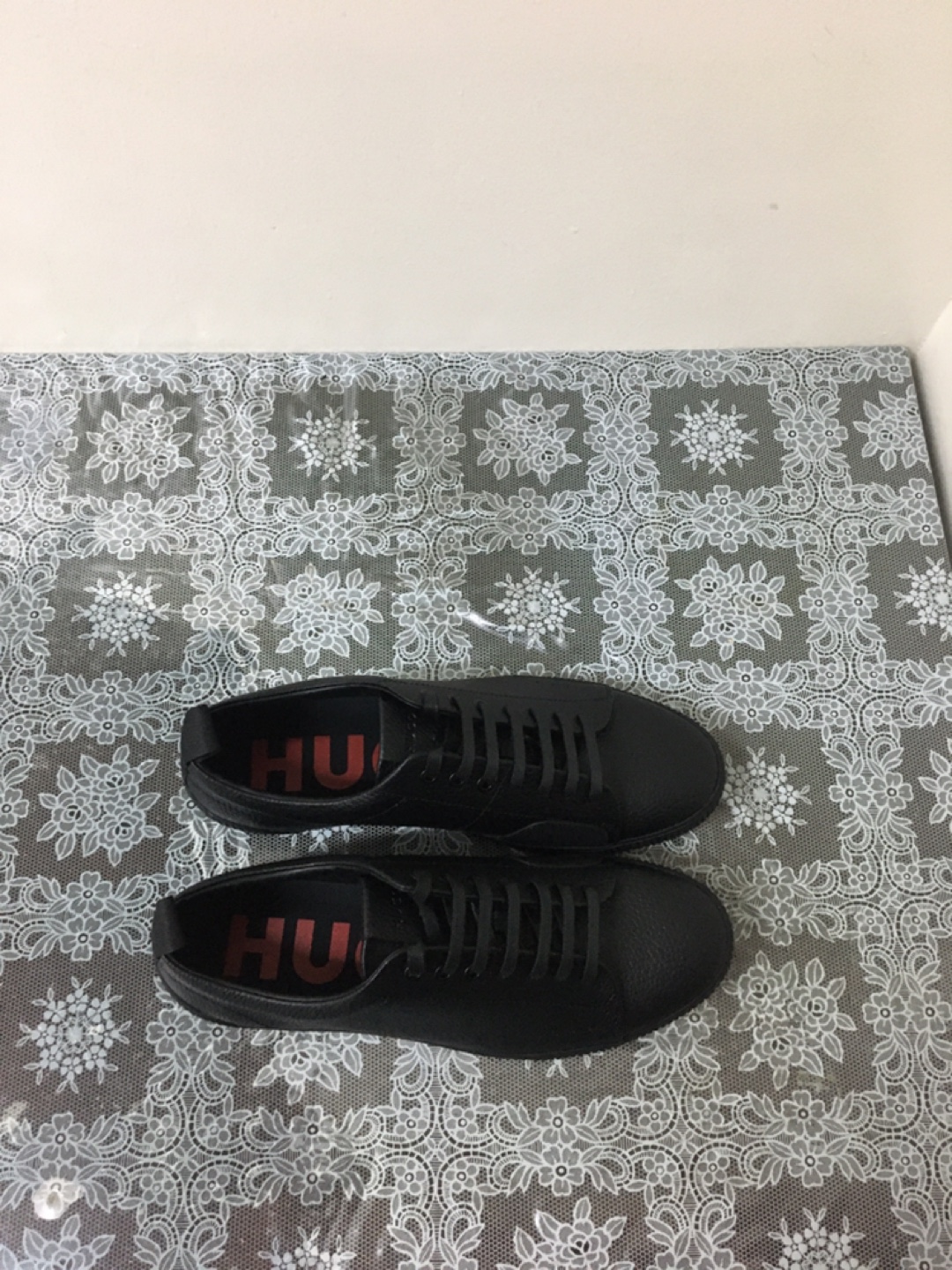 HUGO Black Leather Lace-Up Sneakers Men's Shoes - photo 4