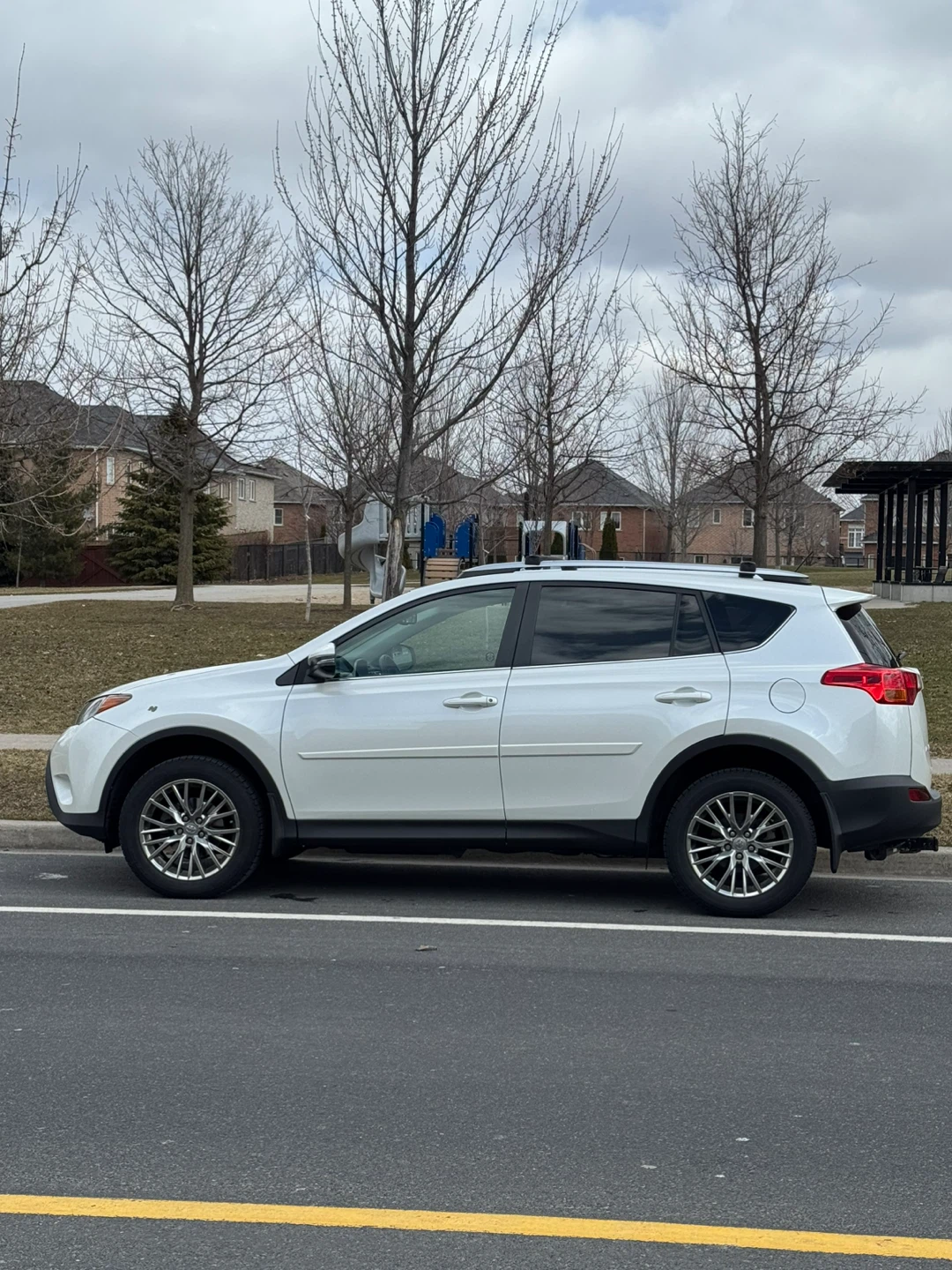White Toyota RAV4 Limited AWD SUV - photo 4
