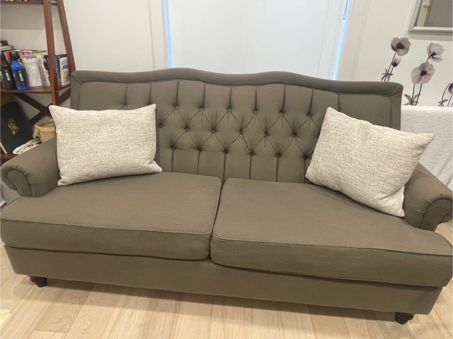 Tufted Sofa with Wooden Legs