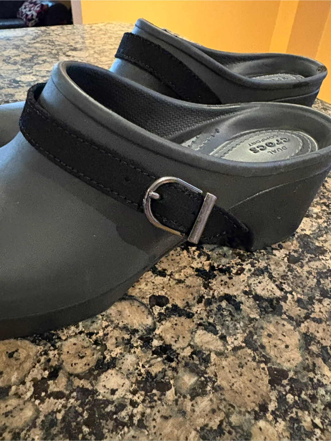 Crocs Women's Black Clog Shoes with Strap - photo 3
