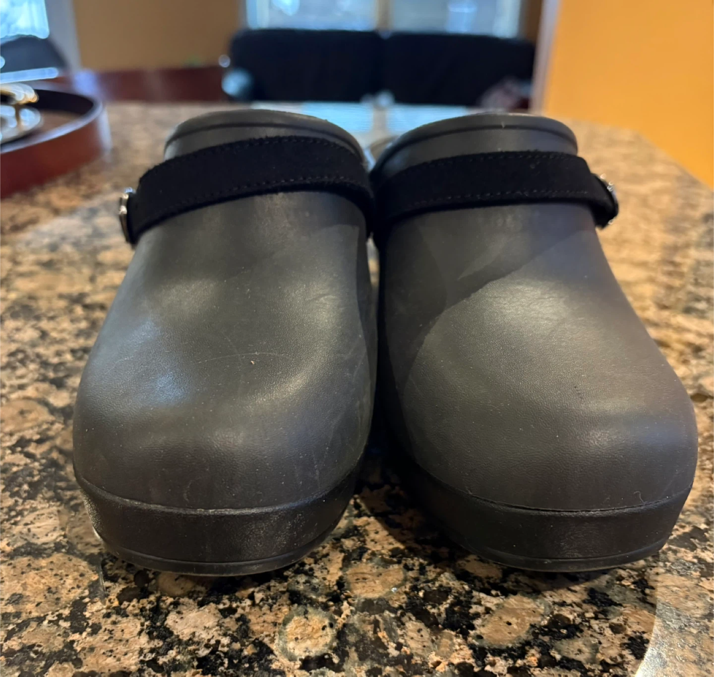 Crocs Women's Black Clog Shoes with Strap - photo 4