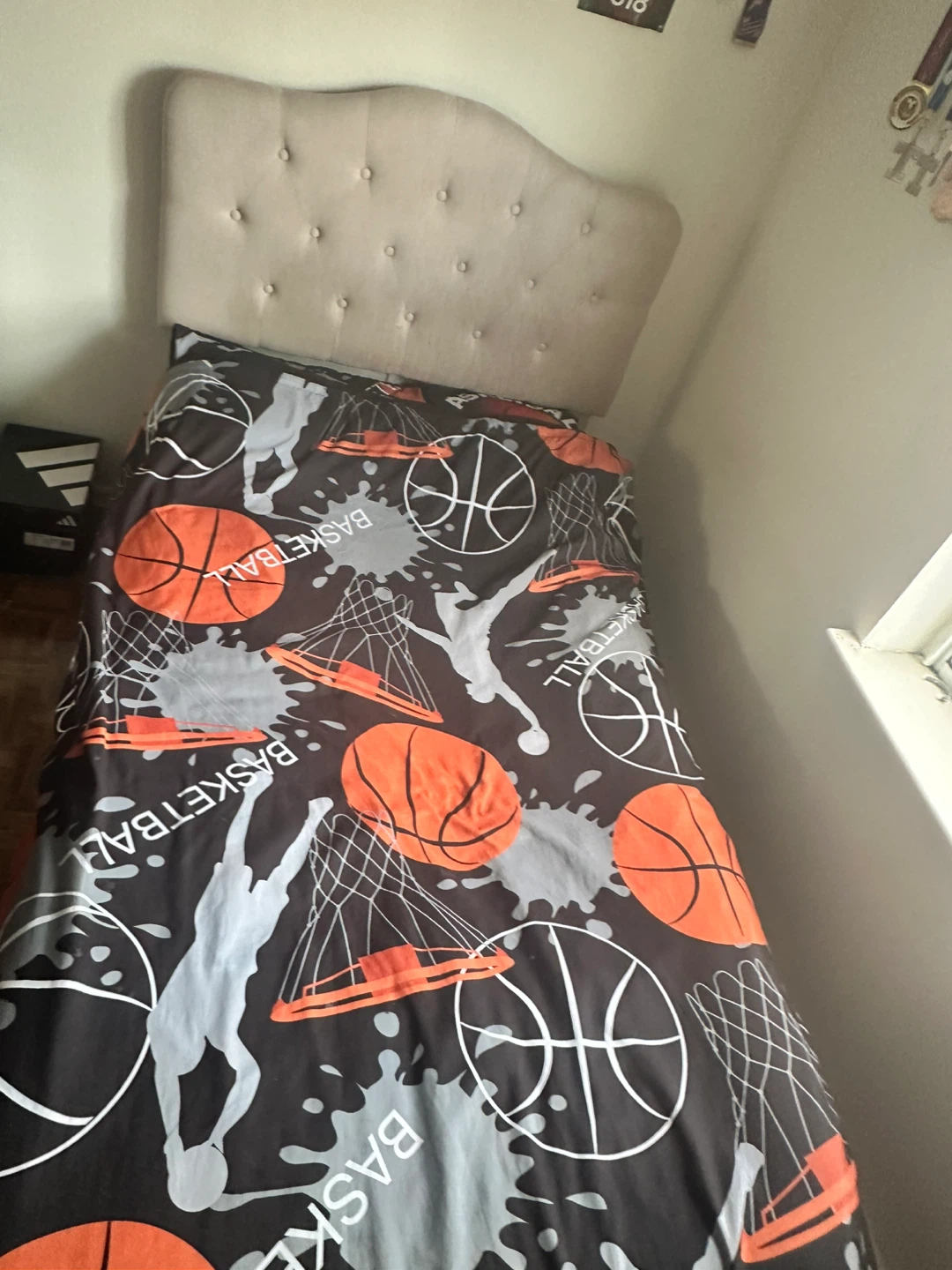 Twin Bed Frame with Tufted Headboard. Each @ 93 - photo 3