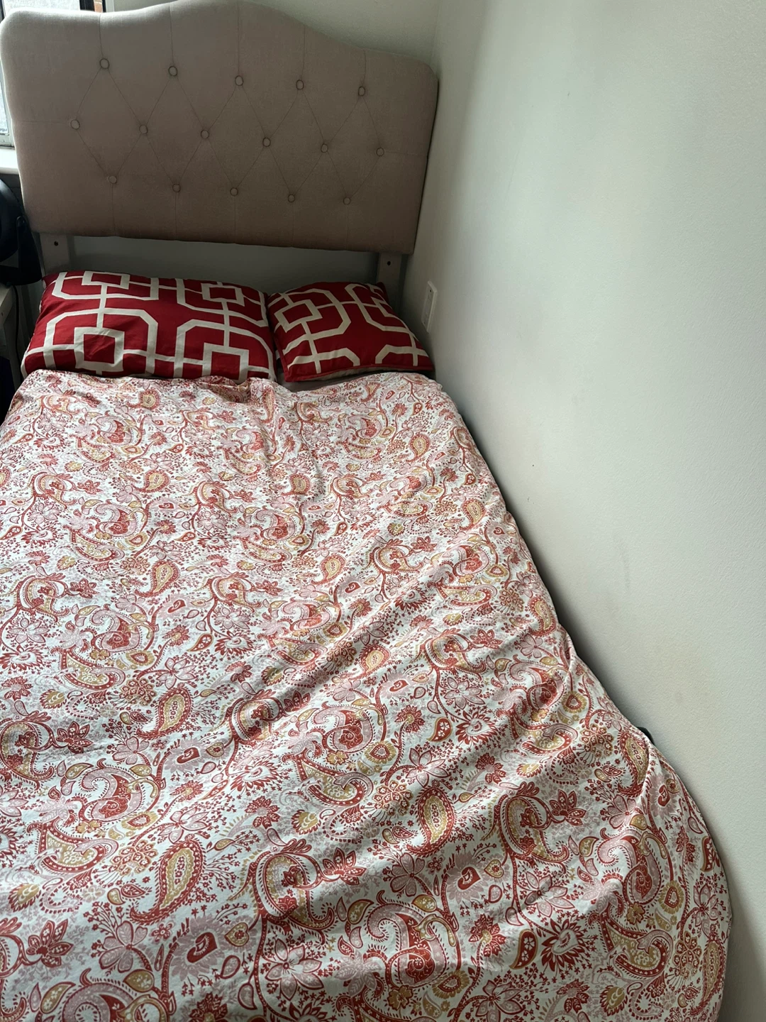 Twin Bed Frame with Tufted Headboard. Each @ 93 - photo 2