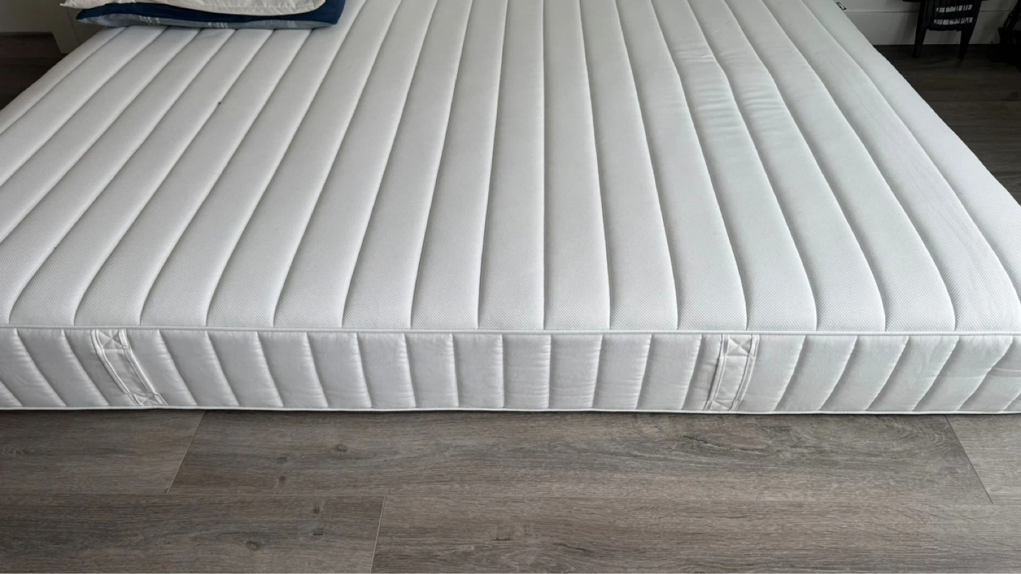 Ikea Queen Mattress- Hardly used - photo 2