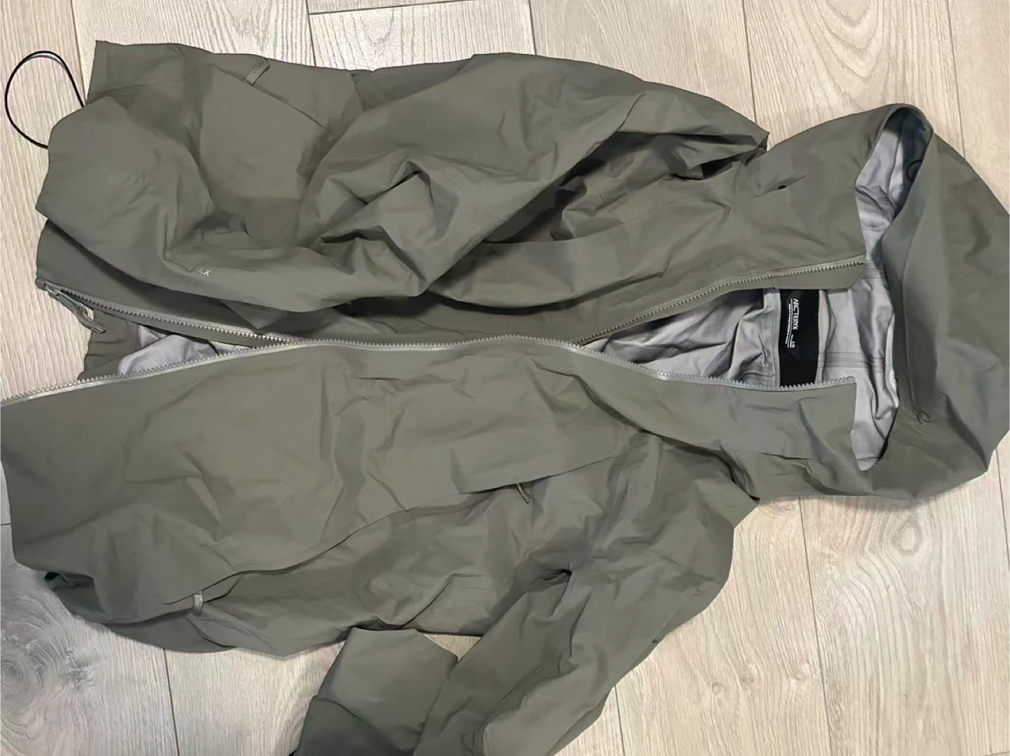 Arc'teryx  hardshell Jacket - photo 2