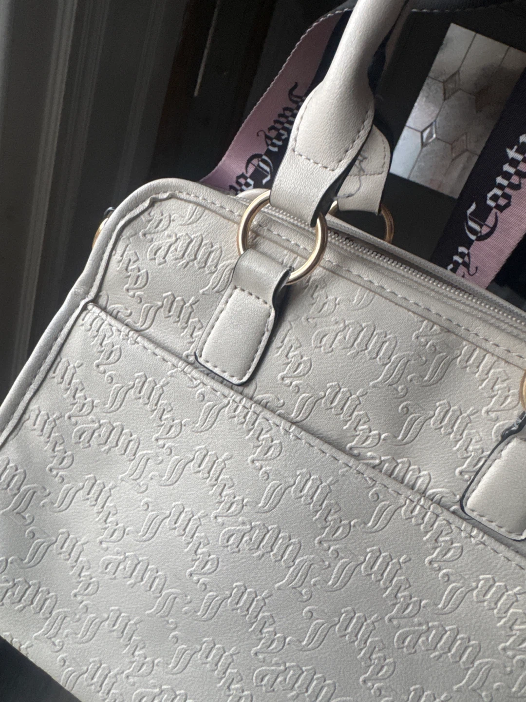 Juicy Couture White Embossed Logo Satchel Handbag - photo 3