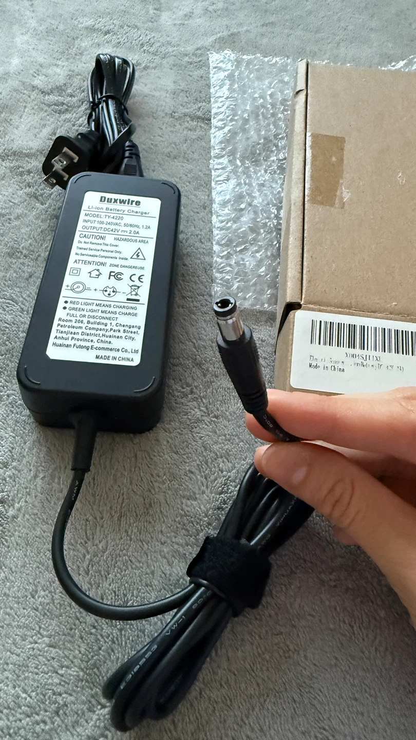 42V 2A Li-ion Battery Charger for Electric Scooter / E-bike - photo 4