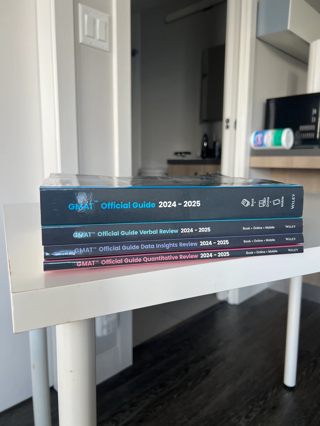 GMAT Official Guide 2024-2025 Set