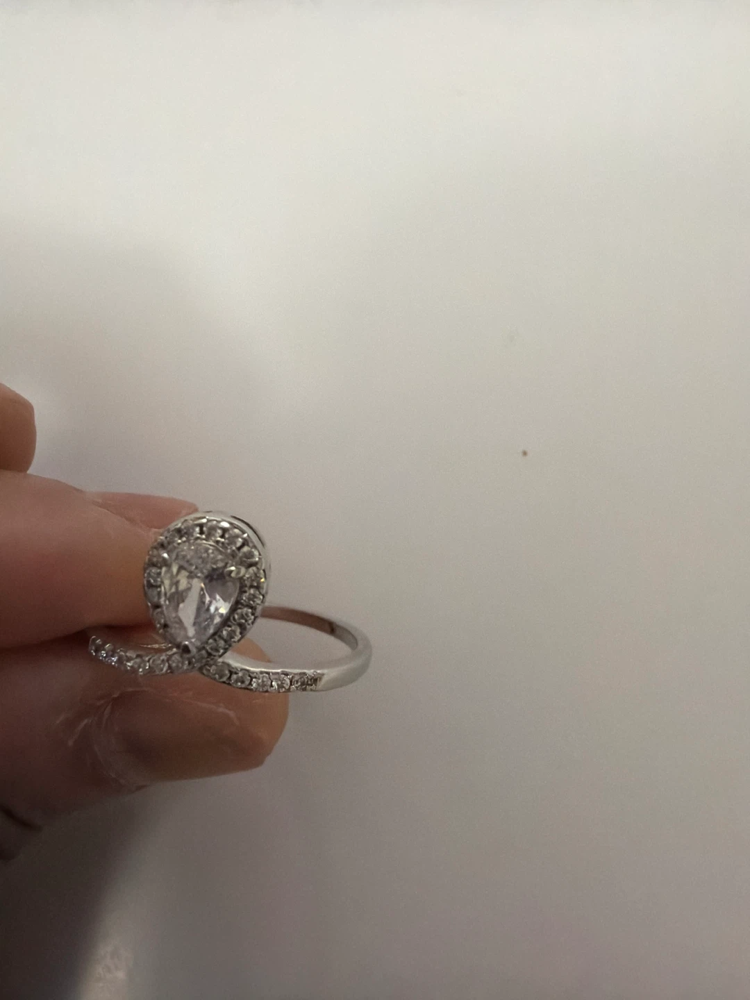 Elegant Silver Ring With a Central CubicZirconia - photo 3