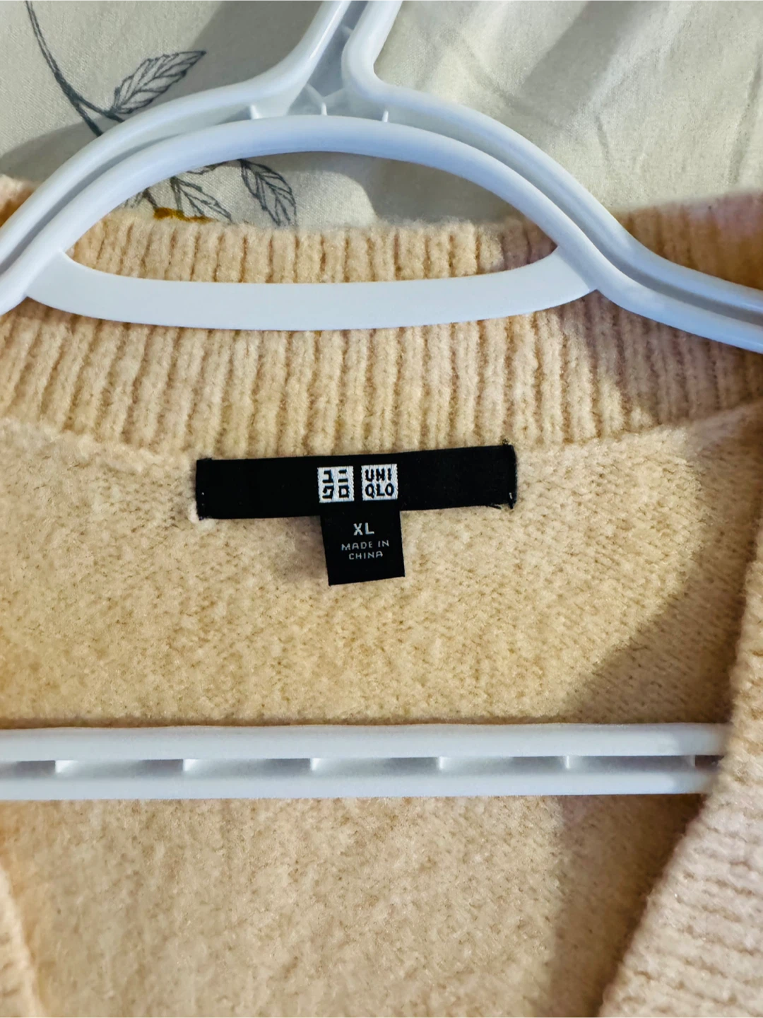UNIQLO Soufflé Yarn V Neck Short Cardigan - XL Pink - photo 3