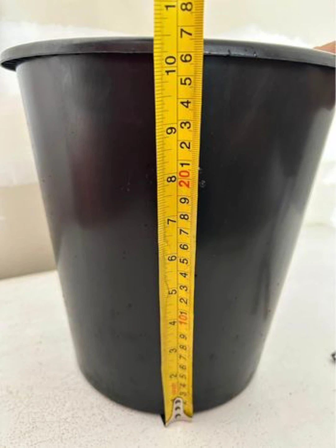 Black Plastic Planter Pots - photo 4
