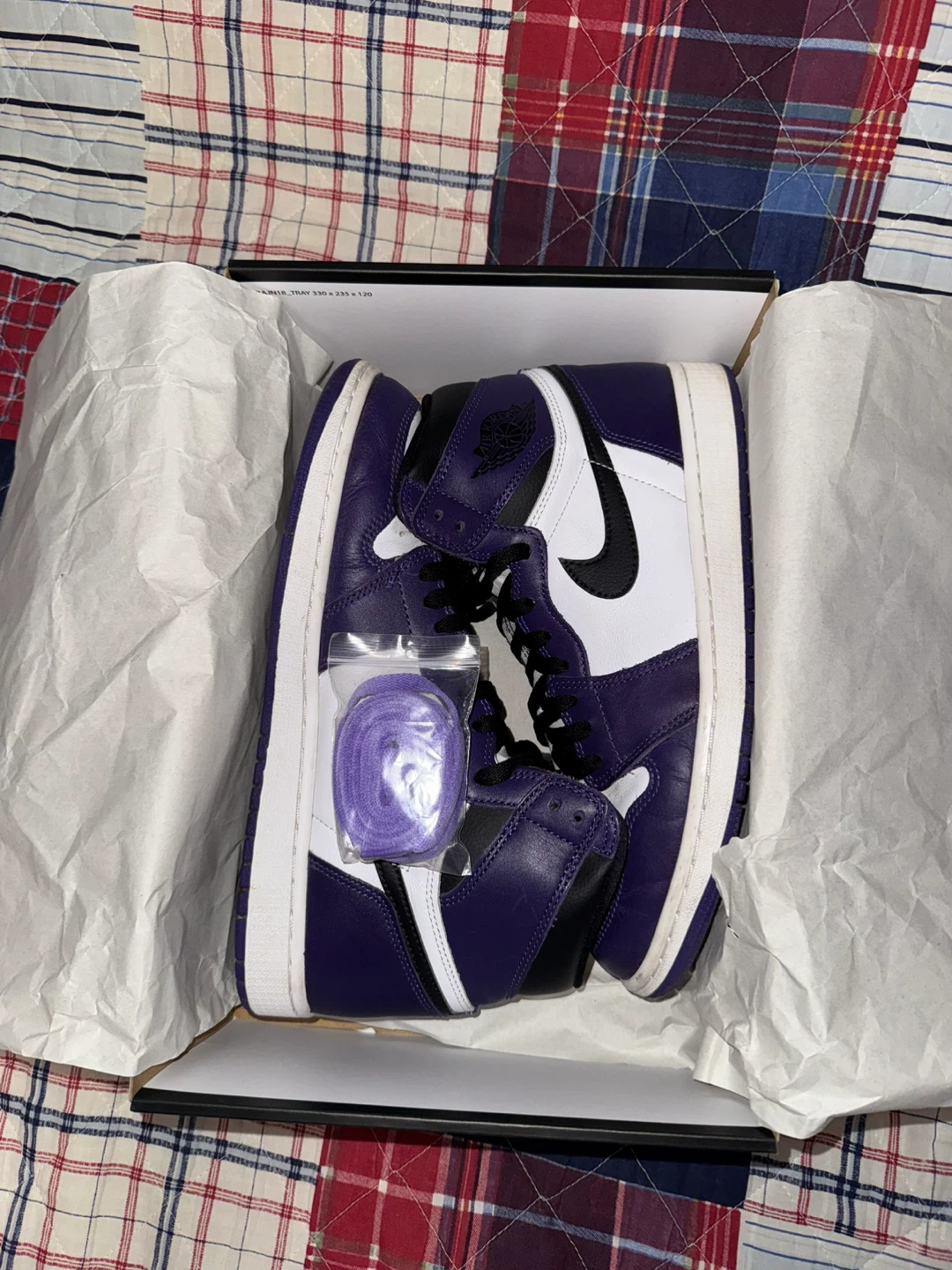 Air Jordan 1 Retro High Court Purple/White (10.5) - photo 2
