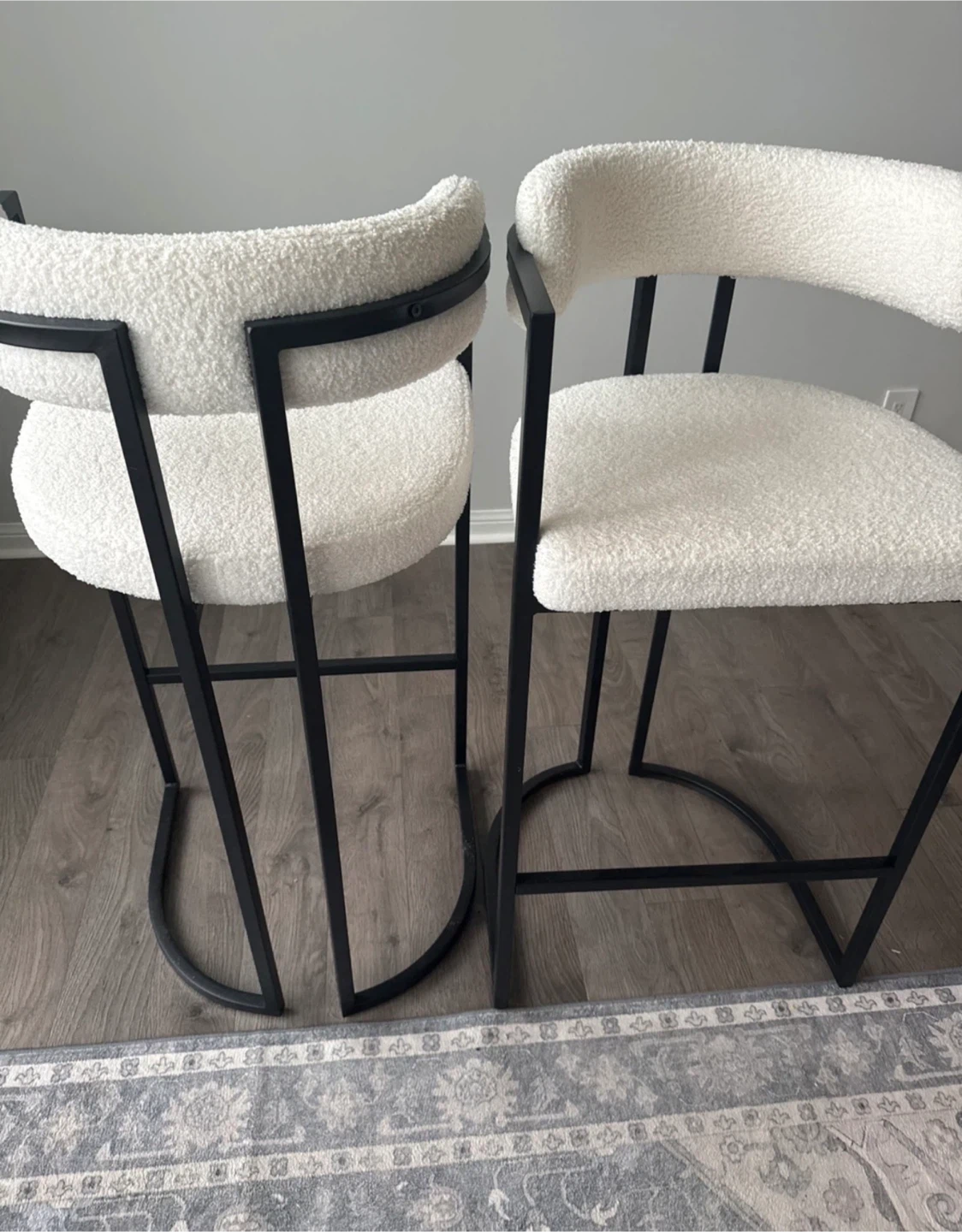 Set of 2 White Boucle Counter Height Bar Stools - photo 3