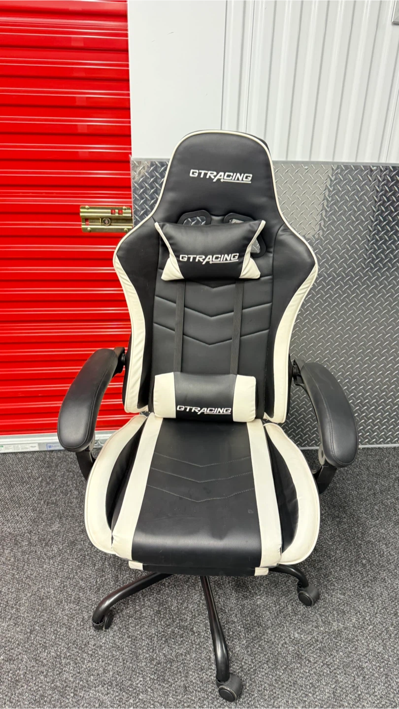 GTRACING Gaming Chair with Footrest - photo 5