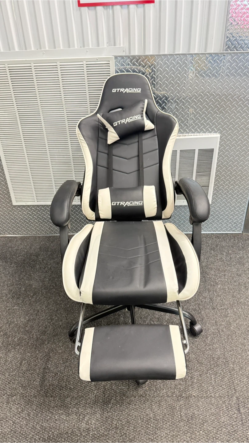 GTRACING Gaming Chair with Footrest