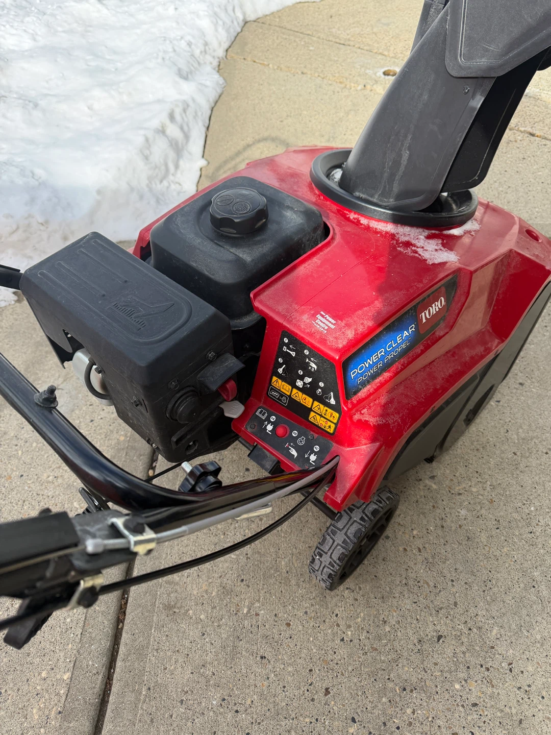 Toro Power Clear 1218 Snowblower