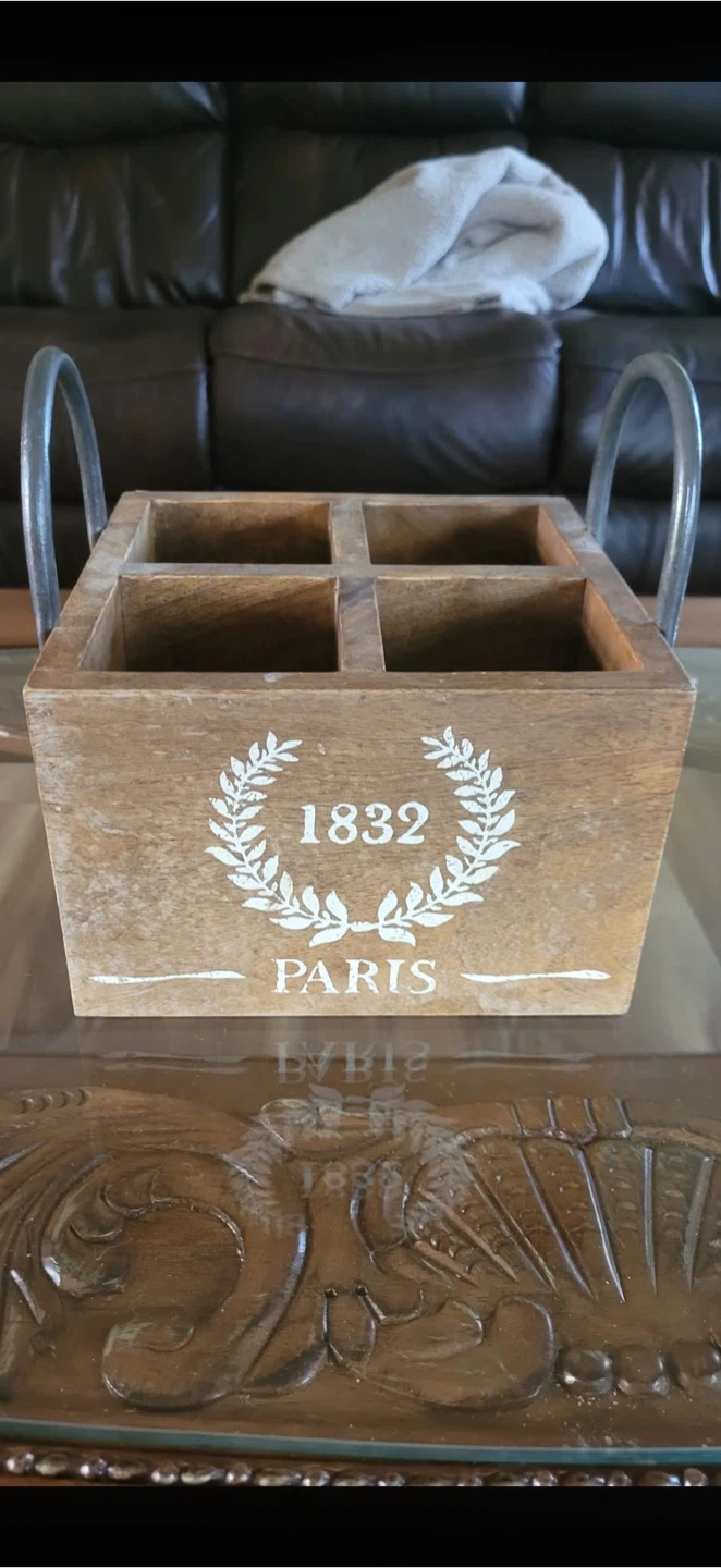 Wooden Cutlery Caddy