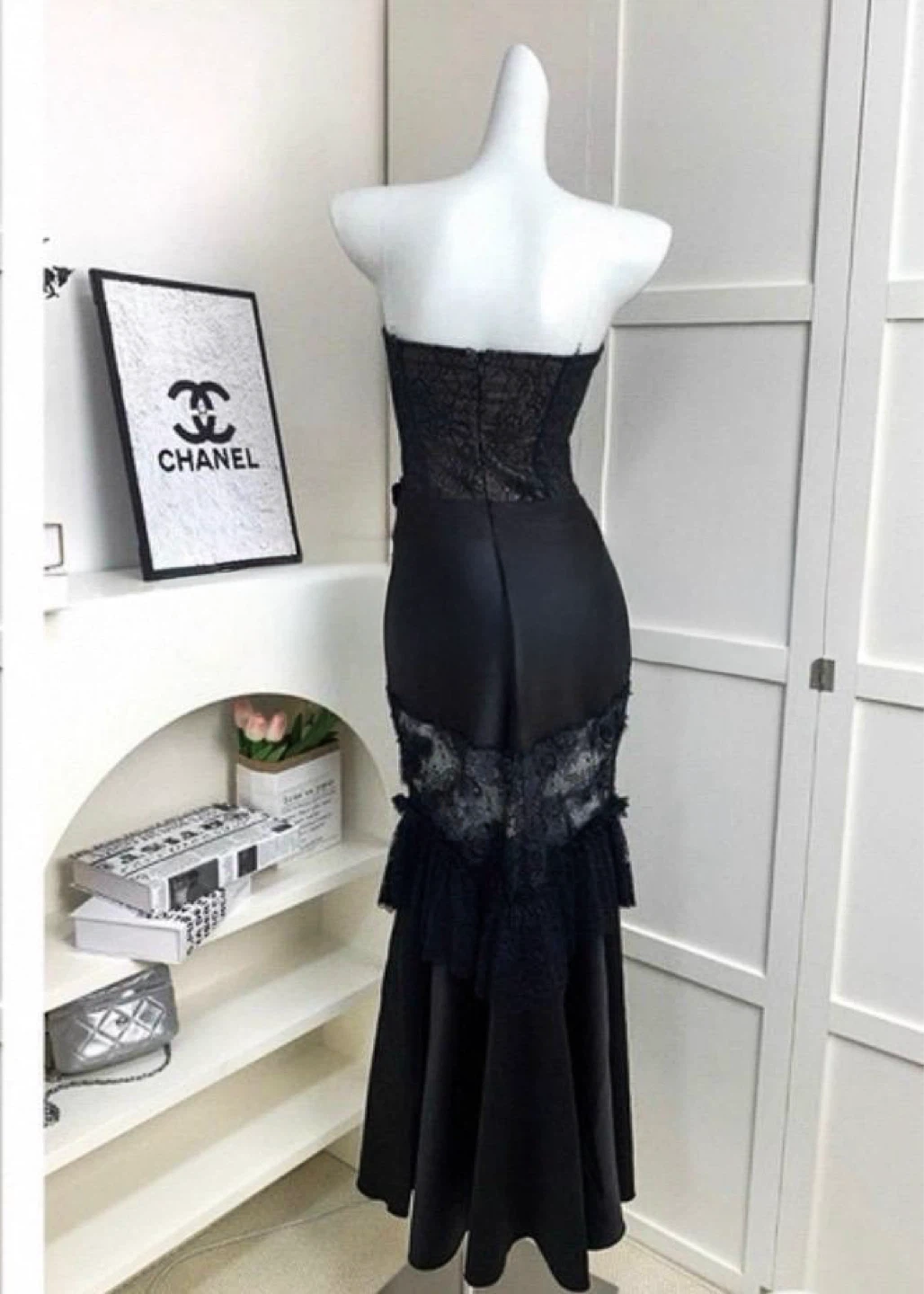 Black Strapless Lace Corset Dress - photo 2