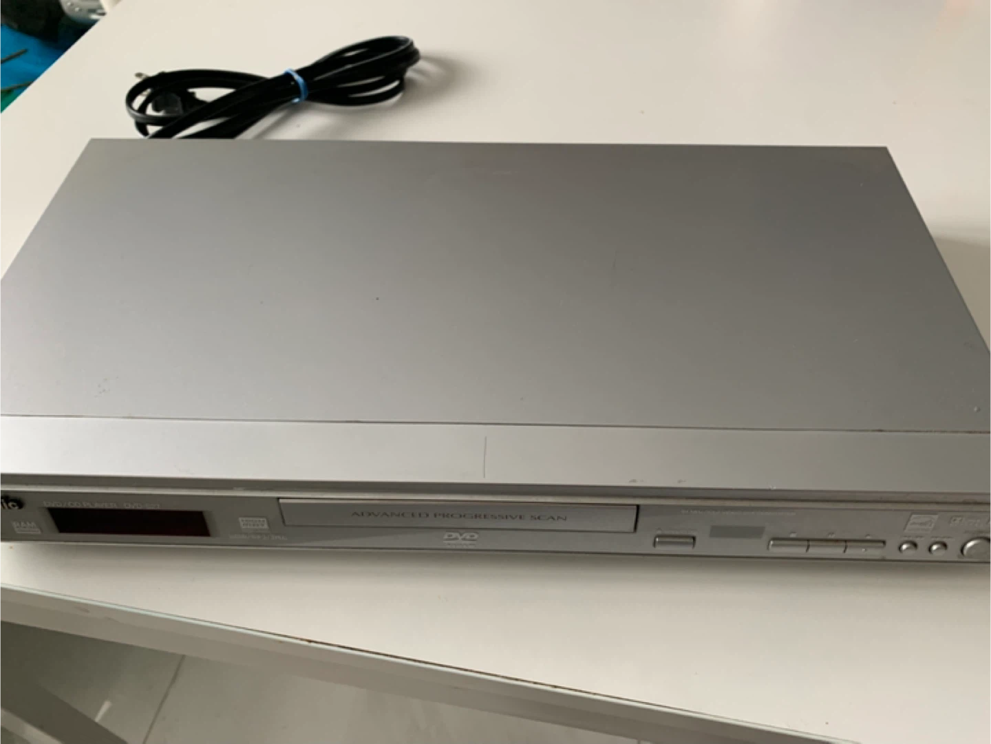 Panasonic DVD-S52 DVD Player - photo 2