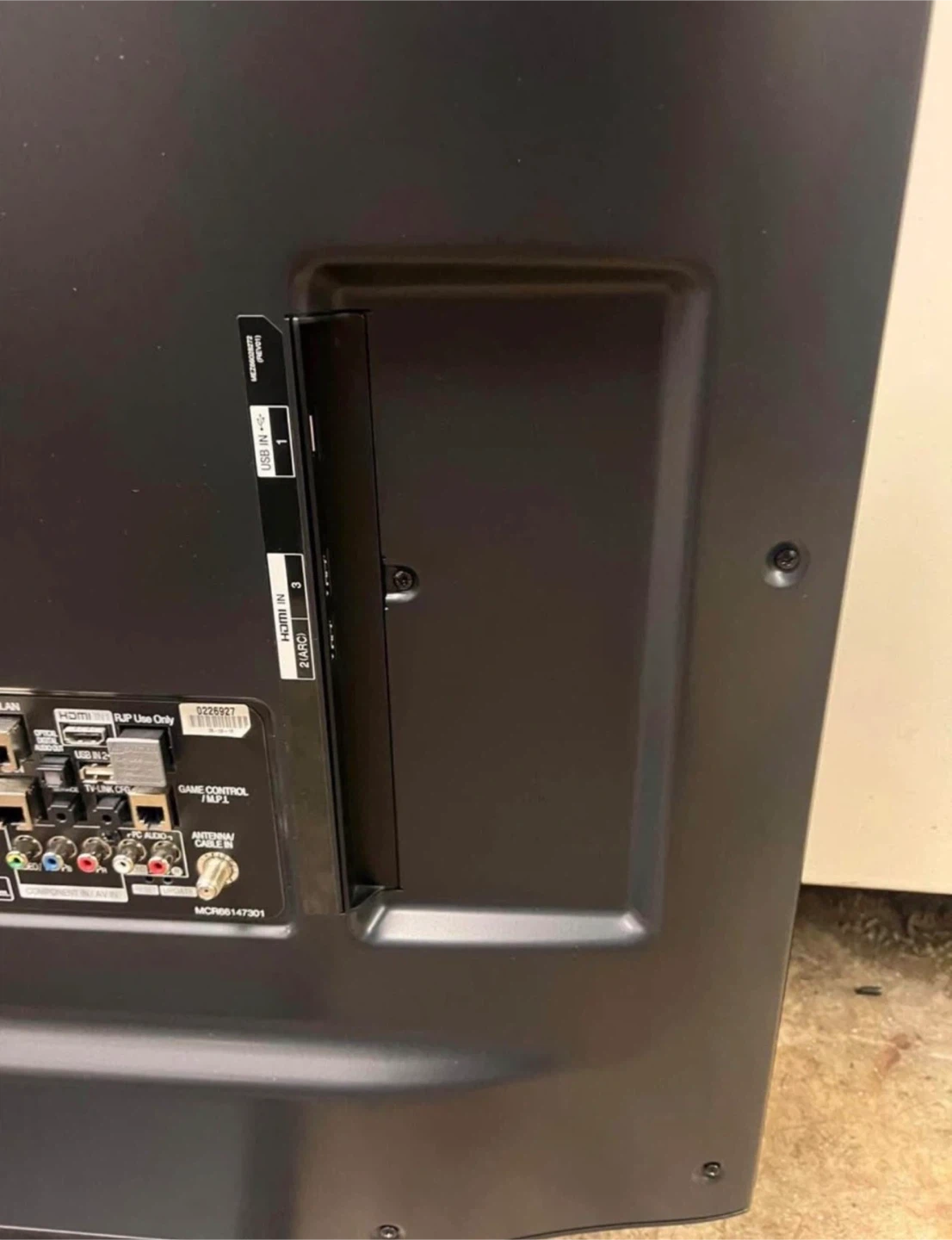 LG 49" TV - photo 4