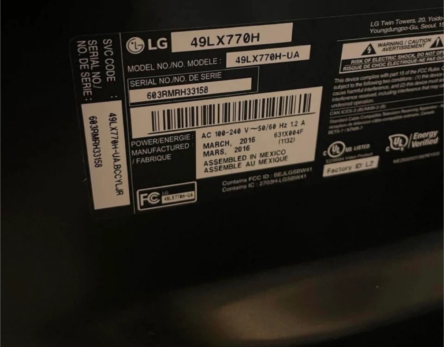 LG 49" TV - photo 3