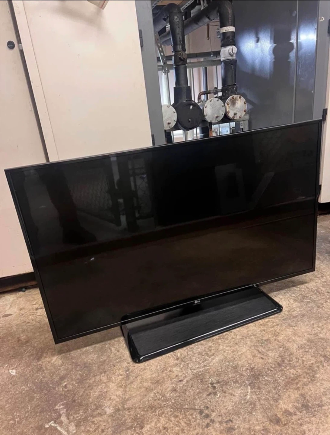 LG 49" TV