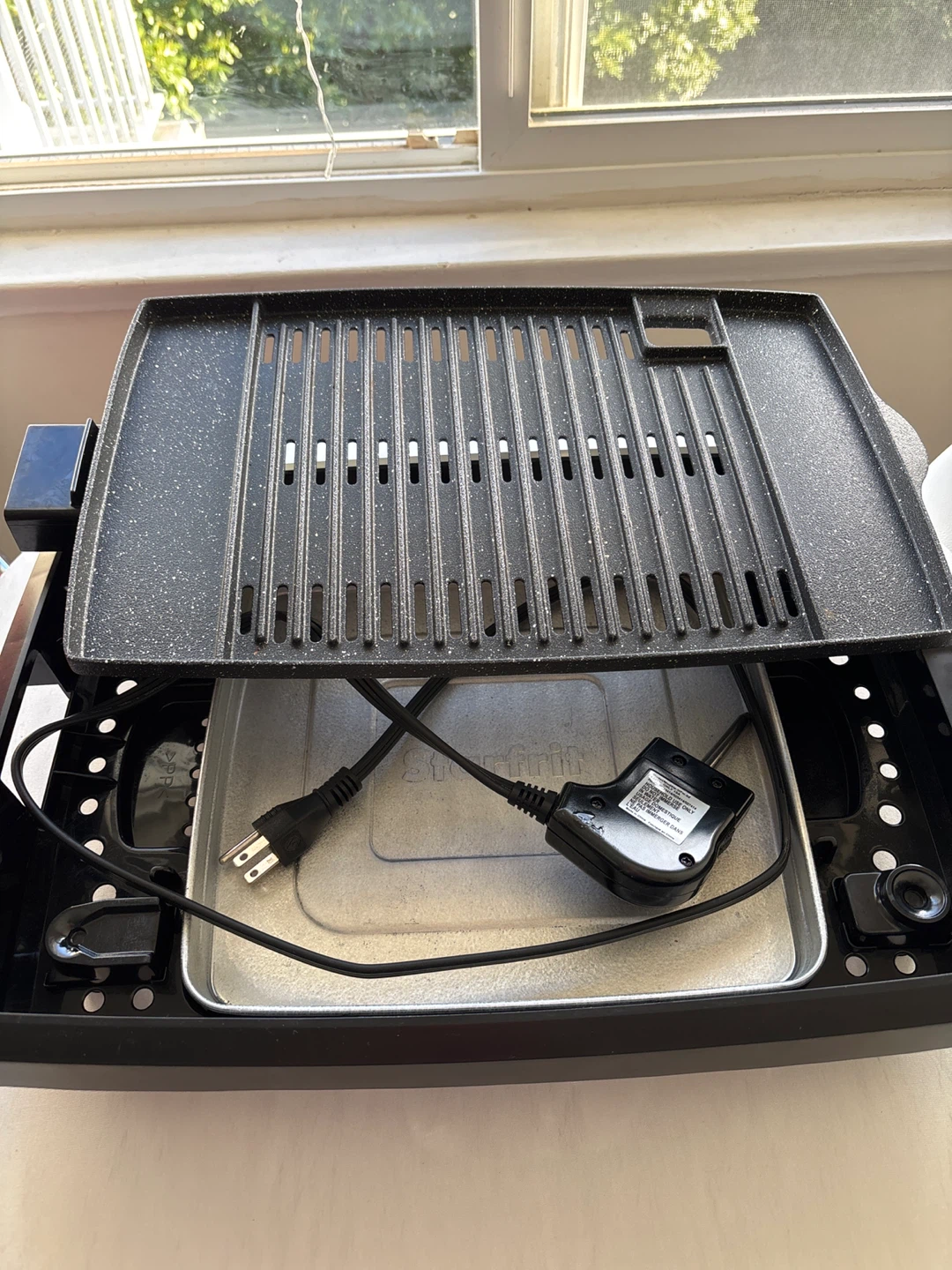 Starfrit The Rock Indoor Smokeless BBQ Grill - photo 4