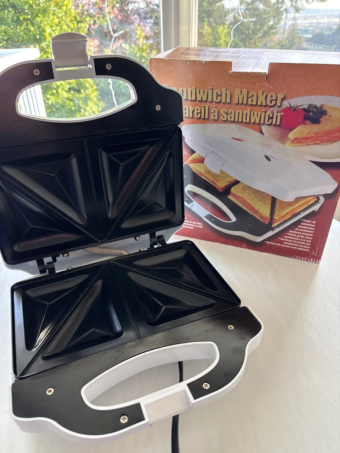 Sandwich Maker - Makes 2 Sandwiches - photo 4