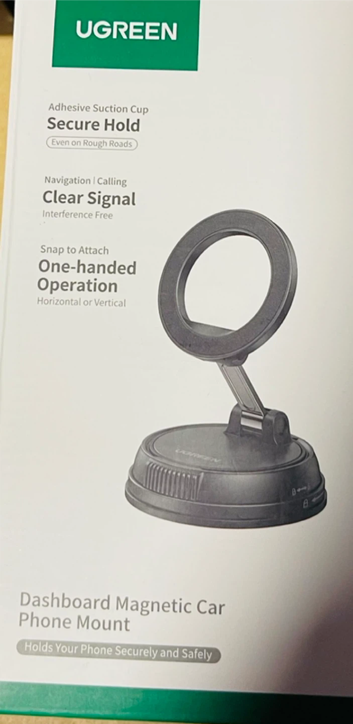 UGREEN Magnetic Car Phone Mount