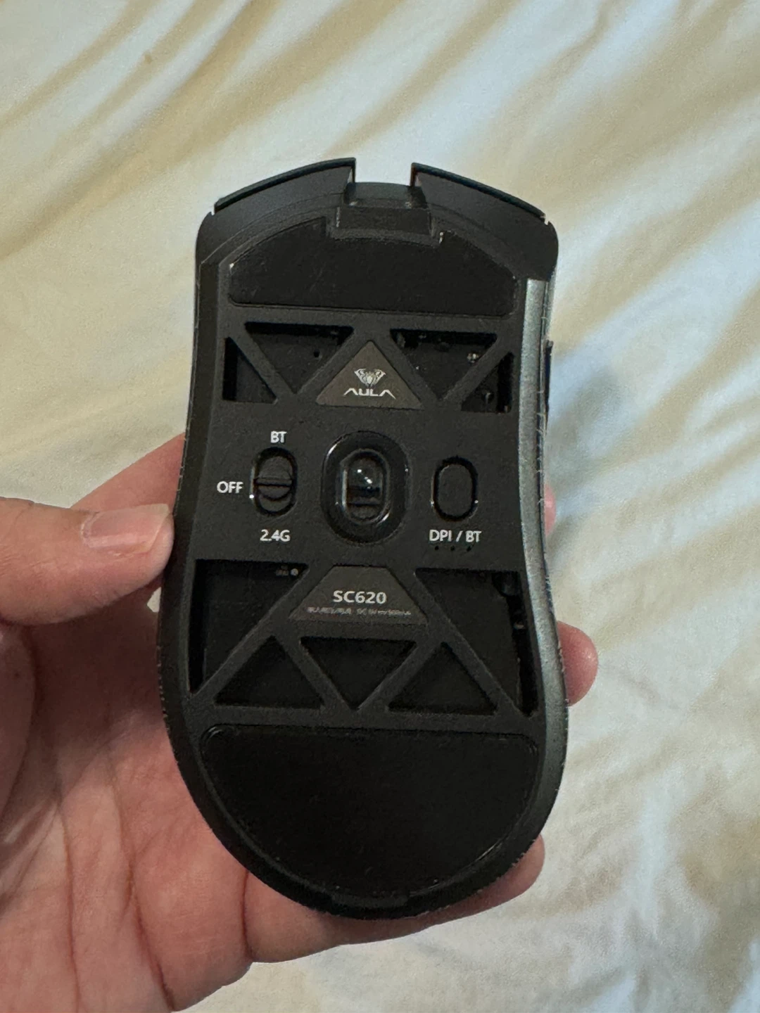AULA SC620 Wireless Gaming Mouse - photo 4