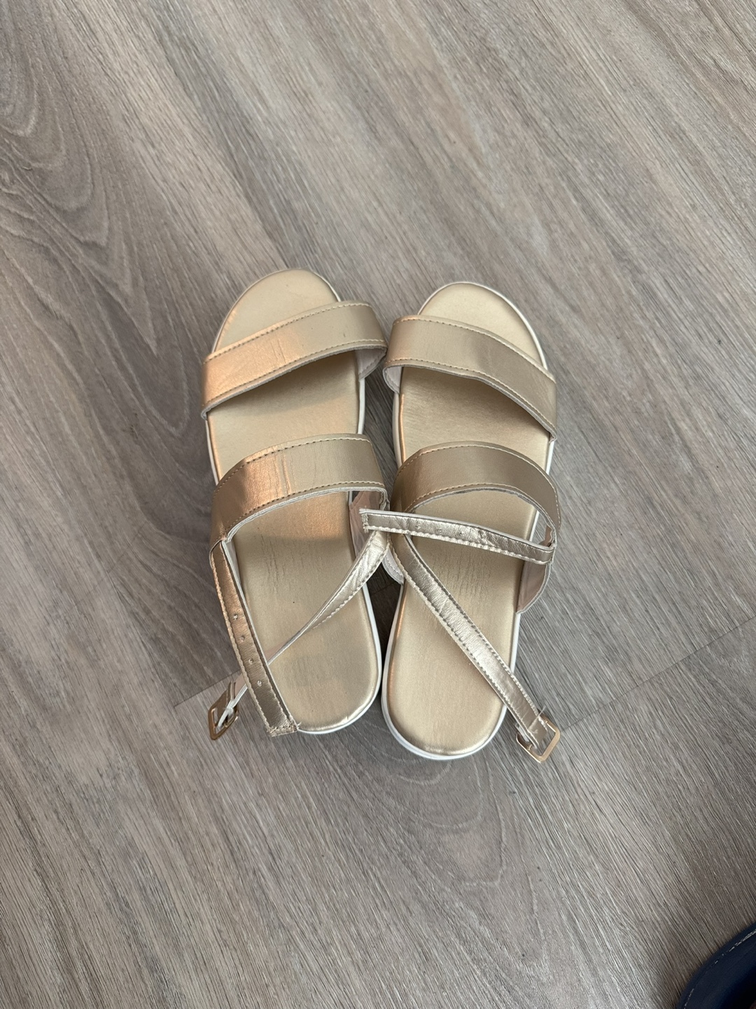 Cute sandals for summer (gold colour) - photo 5