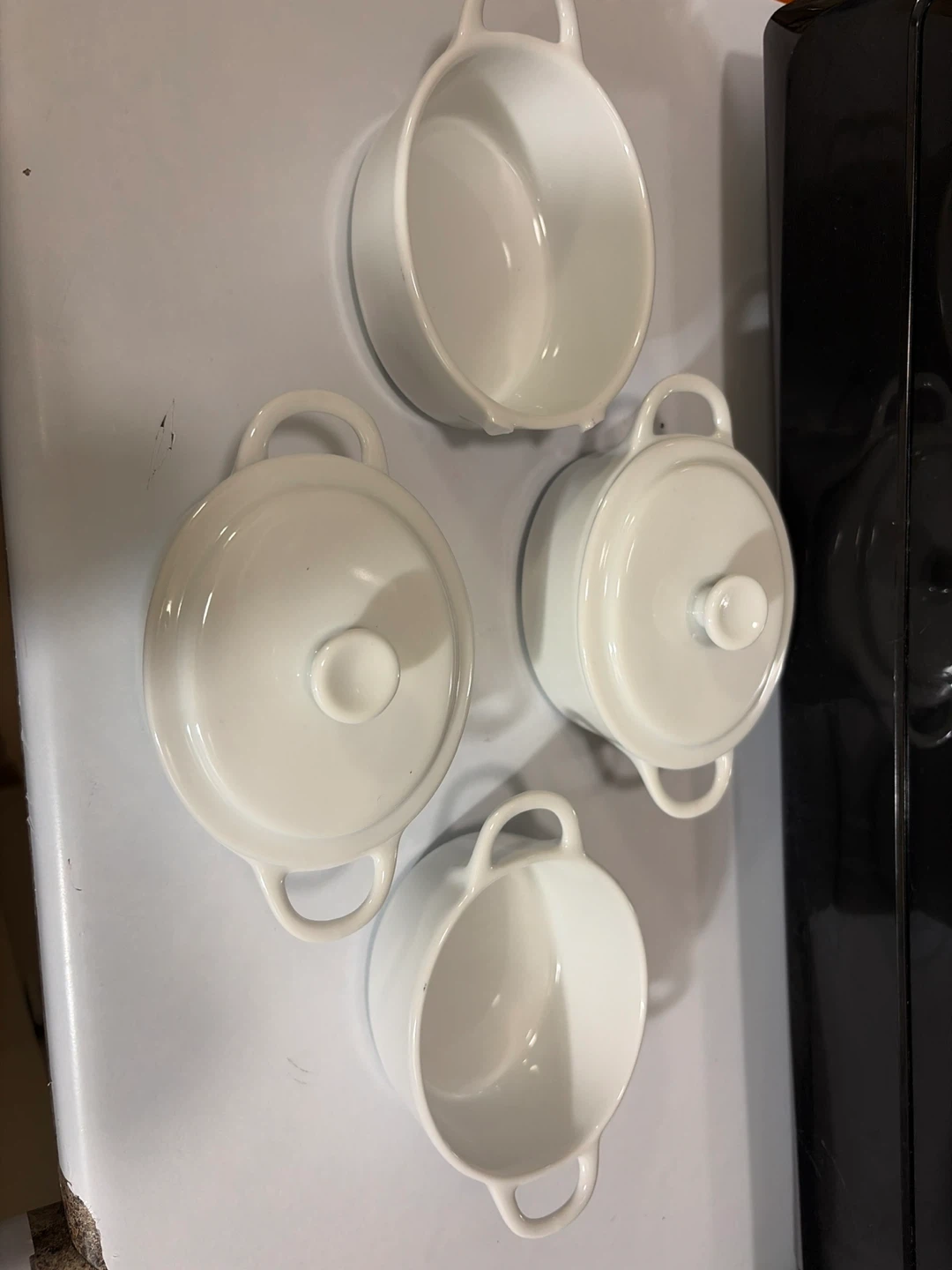 White Ceramic Mini Pots with Lids For Baking