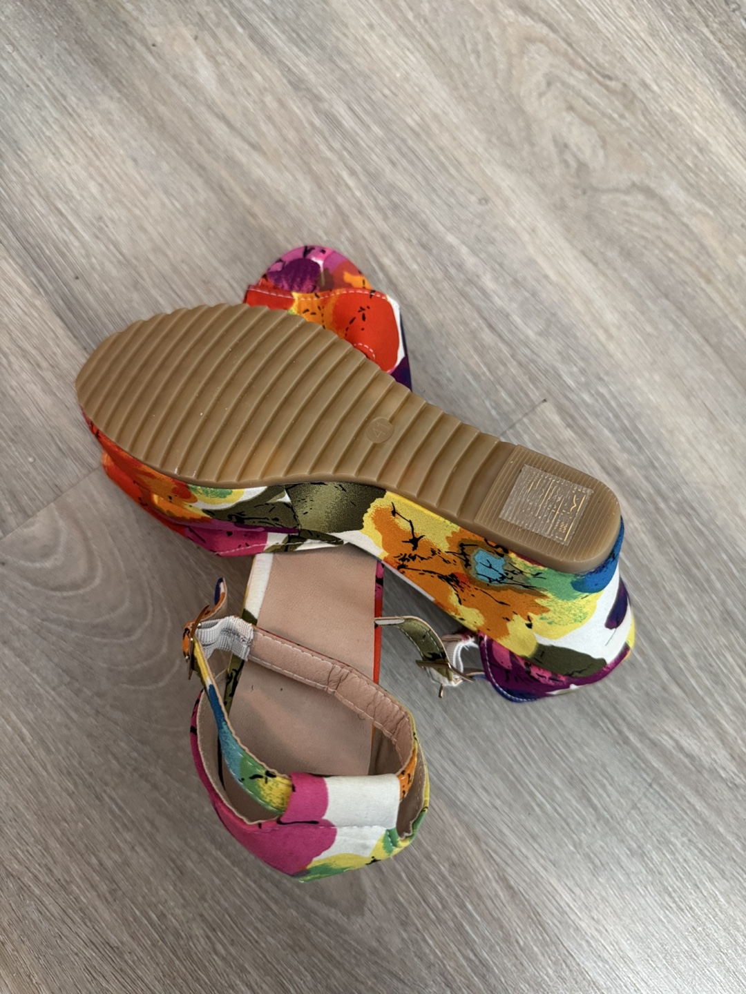 Floral Print Wedge Heels - photo 5