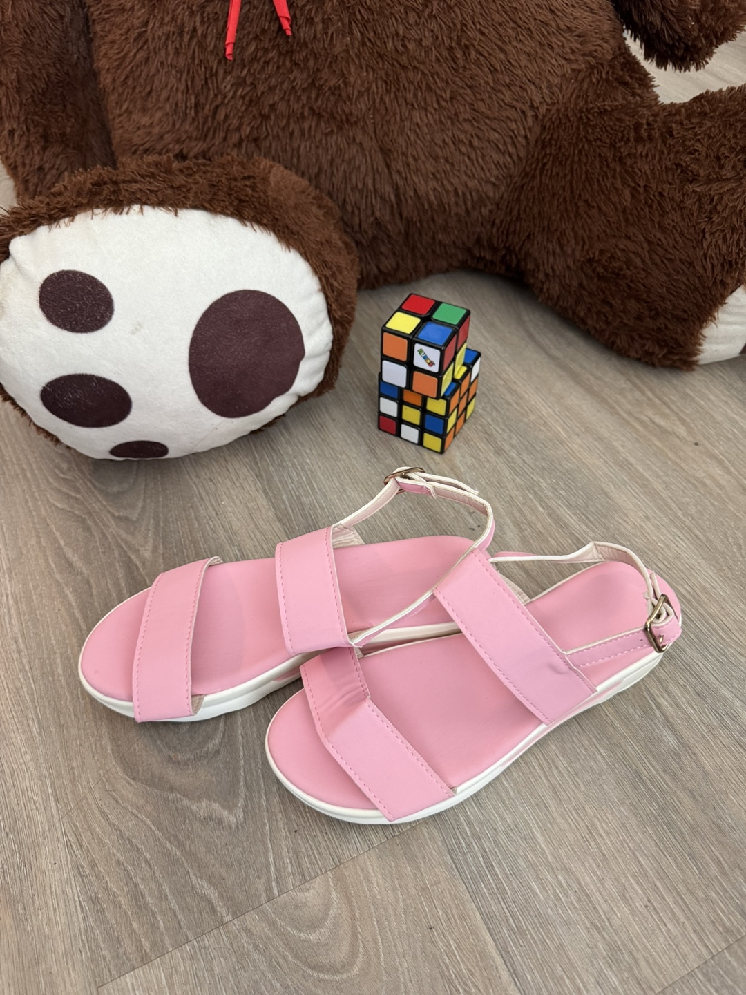 Pink Flat Sandals Size 37