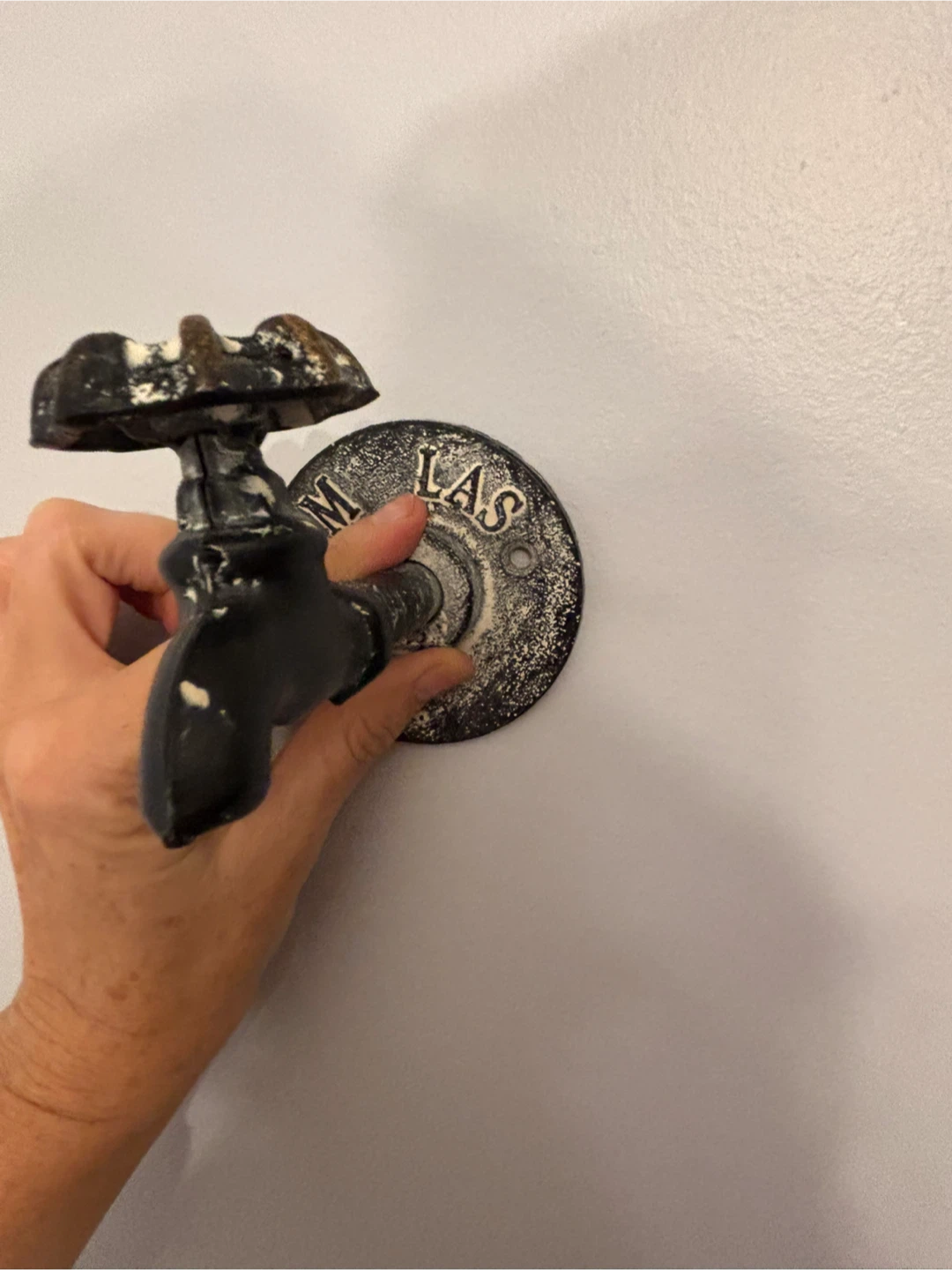 Industrial Style Faucet Wall Hook - photo 2