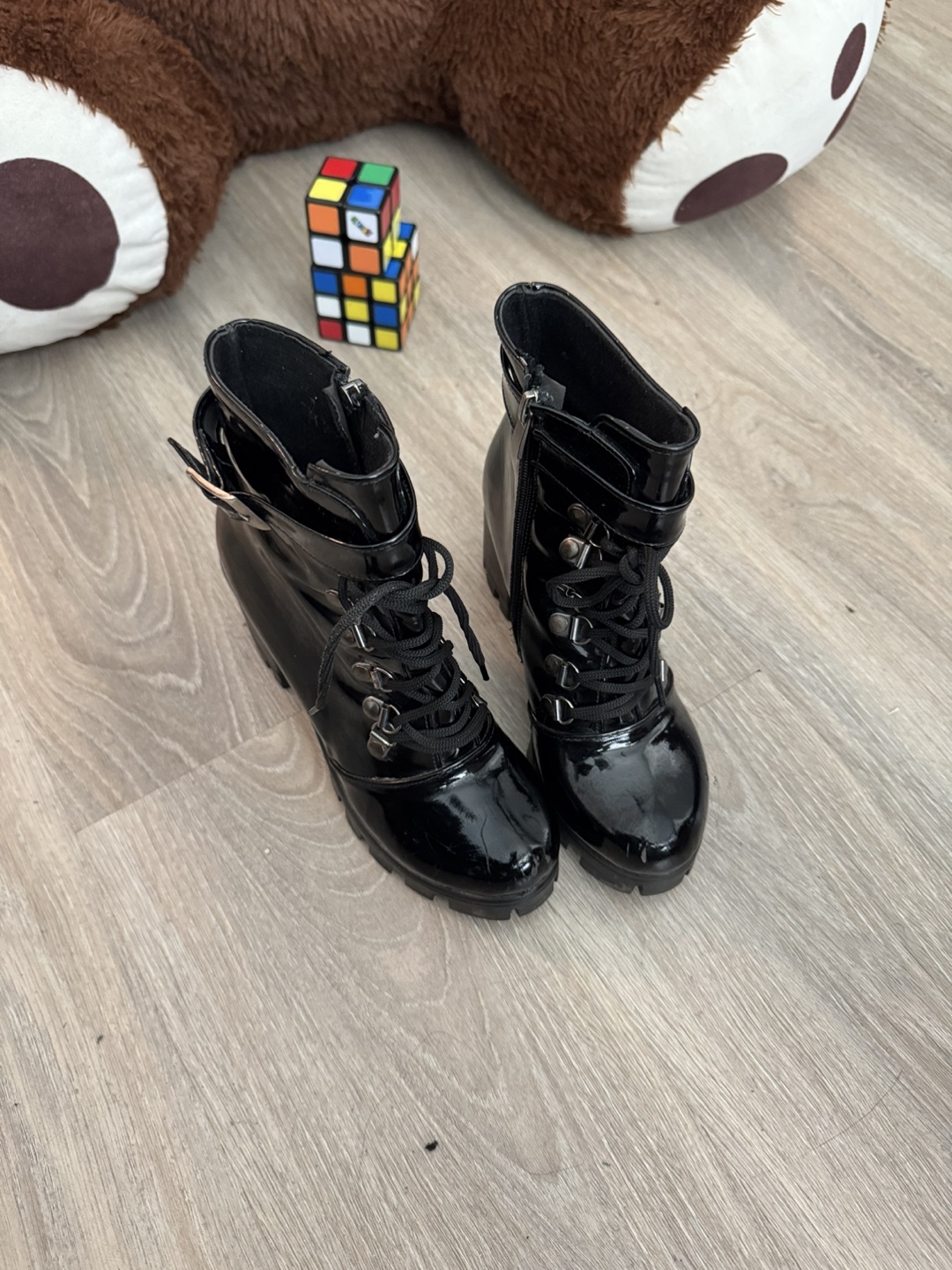 Girls Black Patent Lace-Up Heeled Boots - photo 2