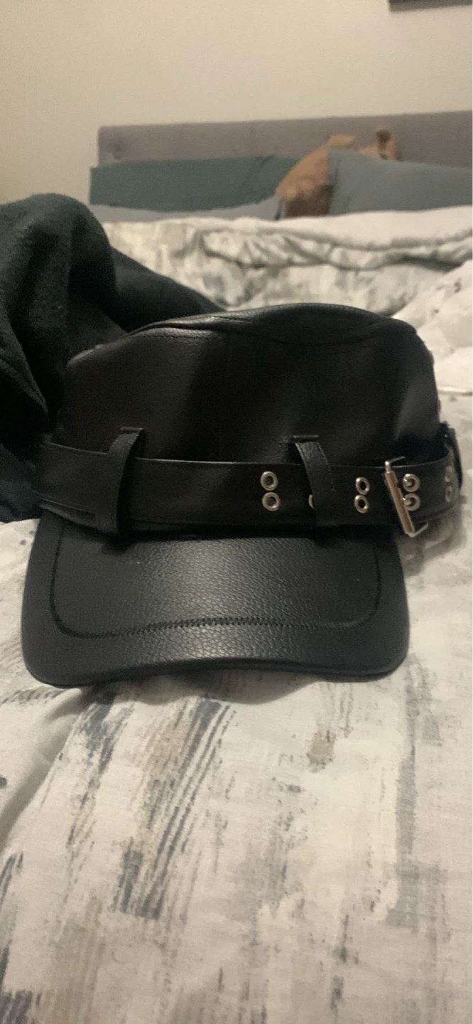 Black Leather Cap with Buckle Strap - photo 2