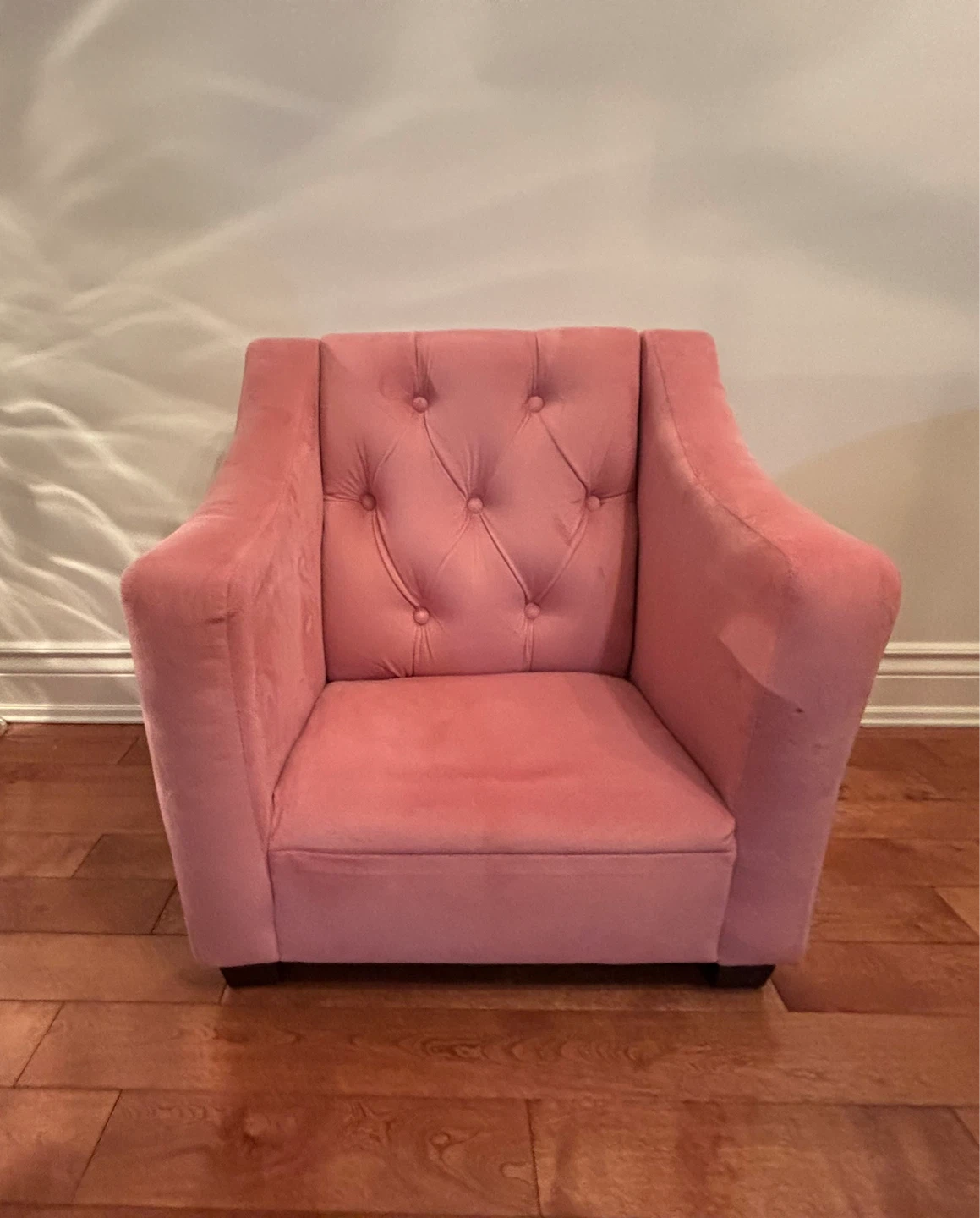 Pink Tufted Accent Chair - photo 2