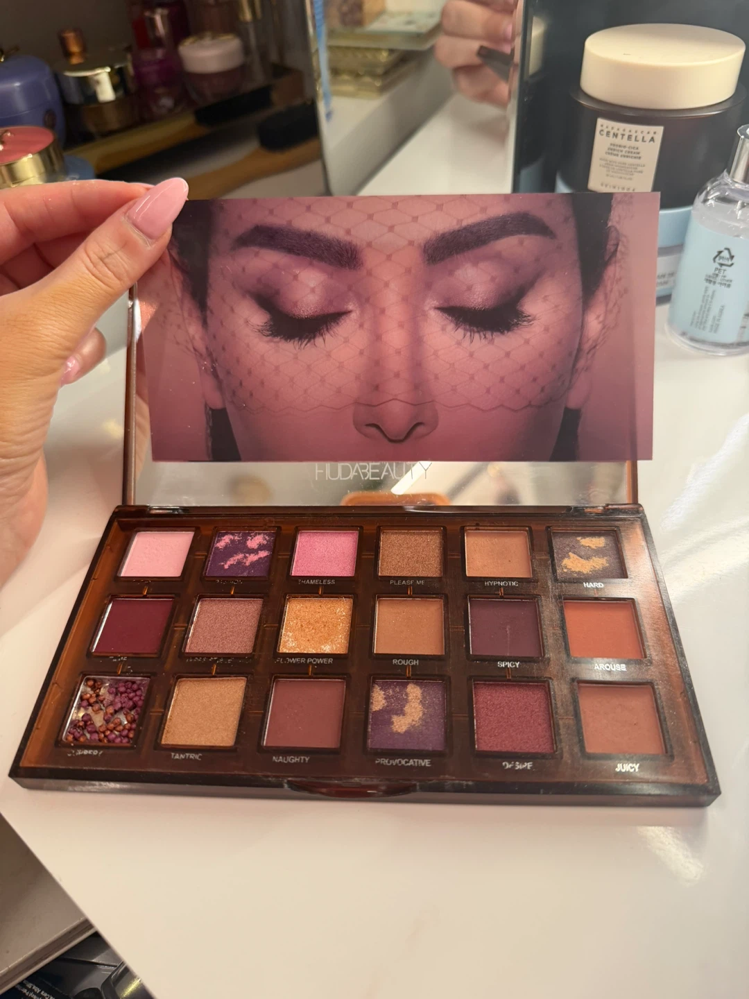 Huda Beauty Naughty Eyeshadow Palette