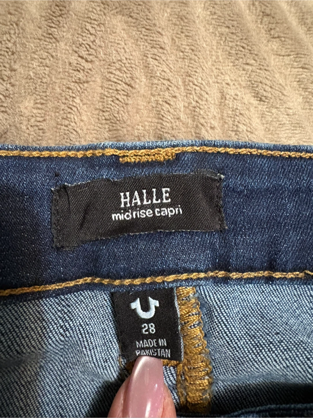 True Religion Halle Mid Rise Capri Jeans Size 28 - photo 3