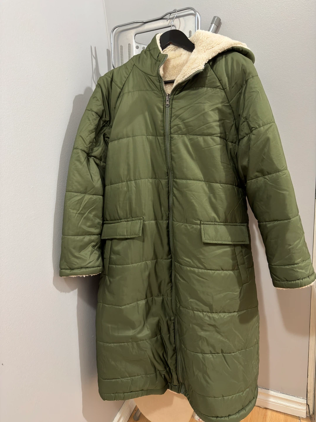 Puffer Coat - Green - Sherpa Lined Hood