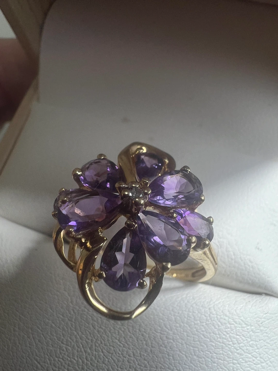 14 k Gold Amethyst Flower Ring with Diamond Accent - photo 2